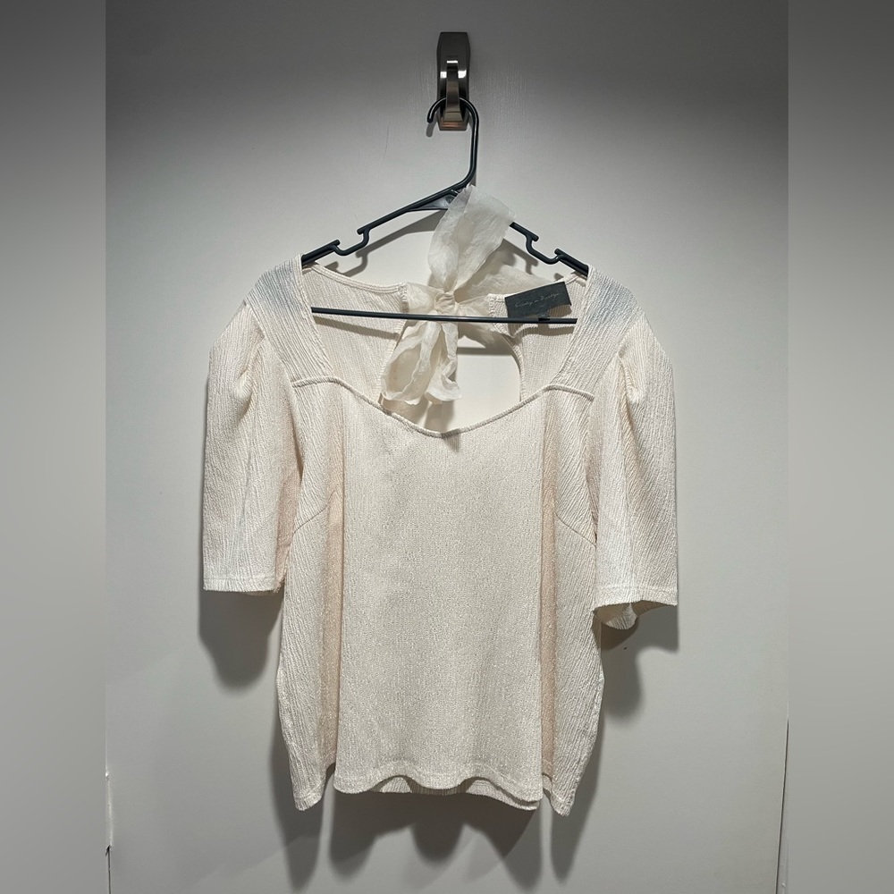 XL Sunday in Brooklyn cream top